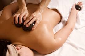 Hotstone massage well-being een weldaad voor lichaam en geest.